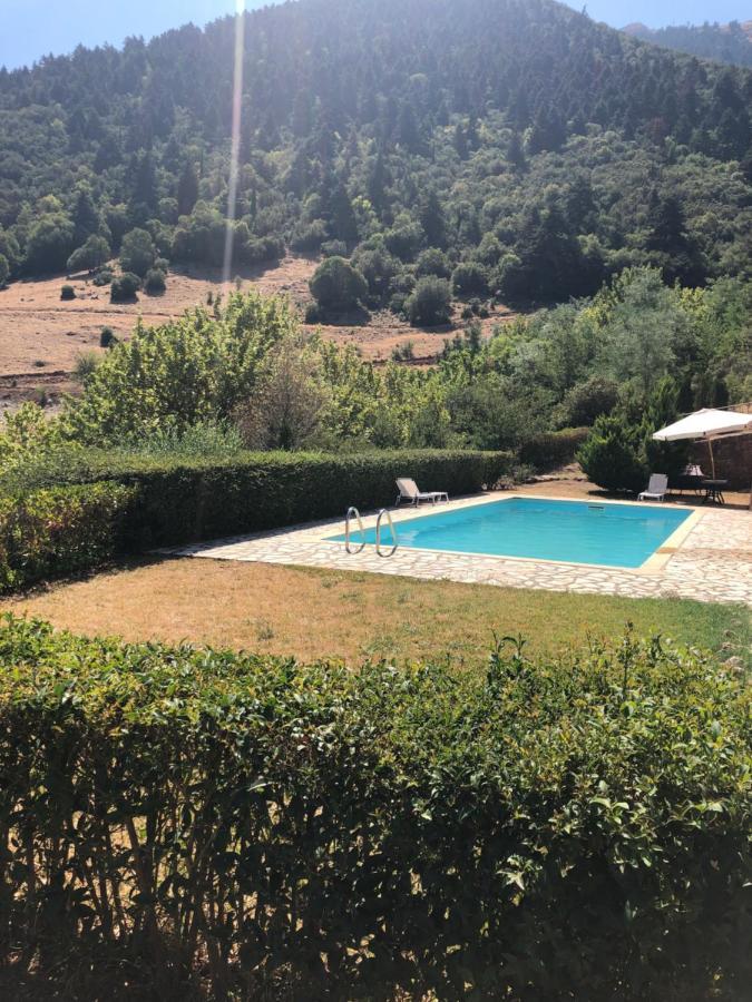 Luxurious Maisonette In The Countryside With A Pool Kalavryta Ngoại thất bức ảnh